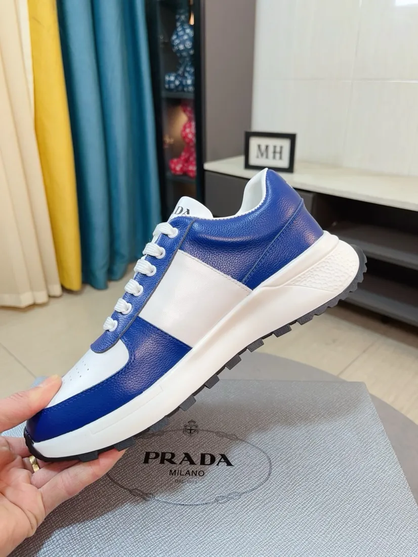 Men's shoes 💰440🌹🌹 [Prada] New men's shoes from the Milan show are released, new models from the official website: 1 production 🔺Original version, continuing the charm inheritance, innovation and tribute ⚫️Young and fashionable you must have 🎗movable feet without odor; imported suede cowhide with wear-resistant rubber soles; suitable for all seasons, fashionable and versatile. Code number:38-44